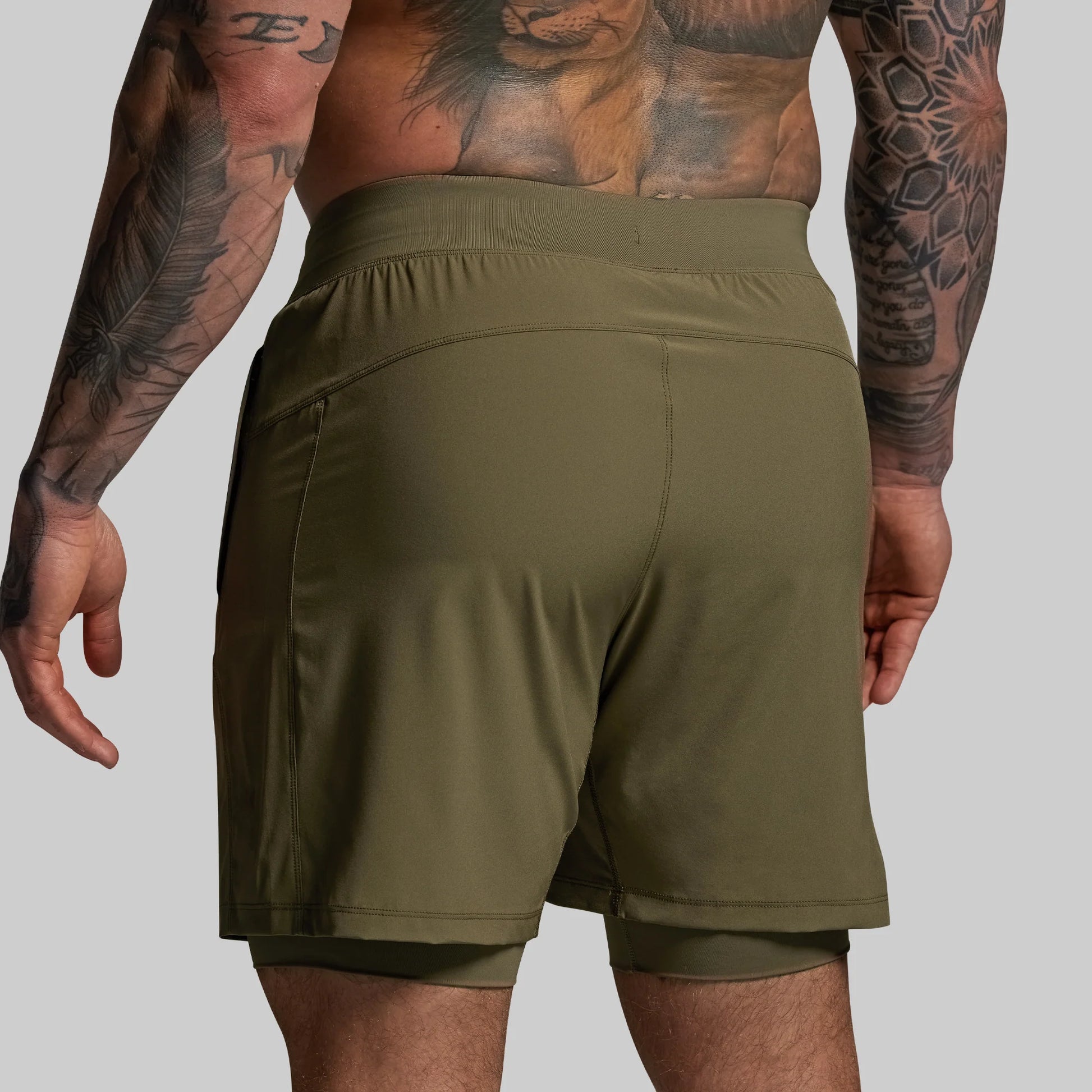 VERSATILE SHORT W/ COMPRESSION 7" - OD Green