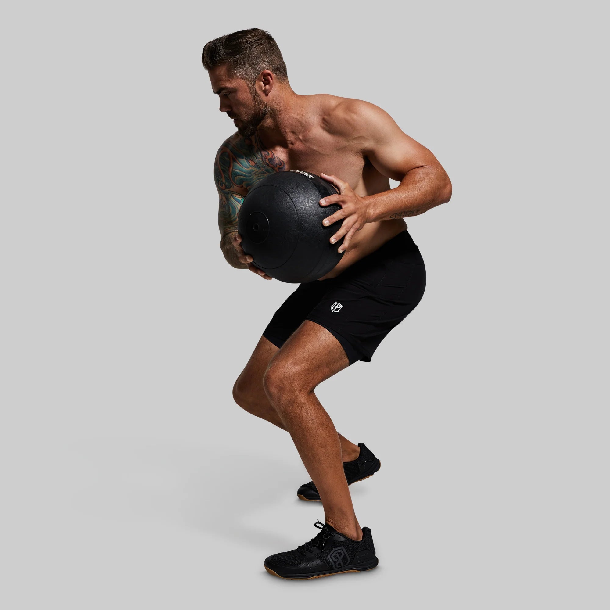 VERSATILE SHORT W/ COMPRESSION 7" - Black