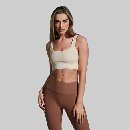 *Forpöntun* STUDIO SPORTS BRA