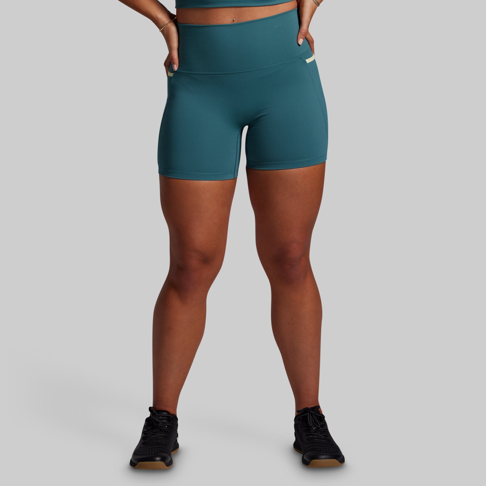 *Forpöntun* Eccentric Short - Aegean