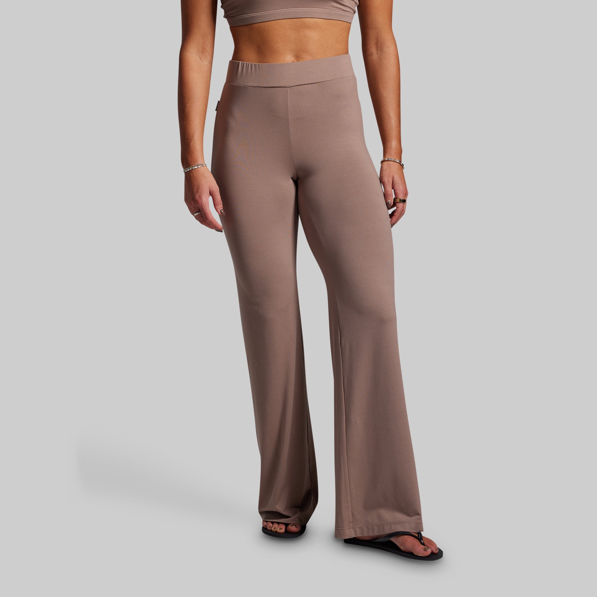 *Forpöntun* BP Premium Basic Lounge Pant - Java