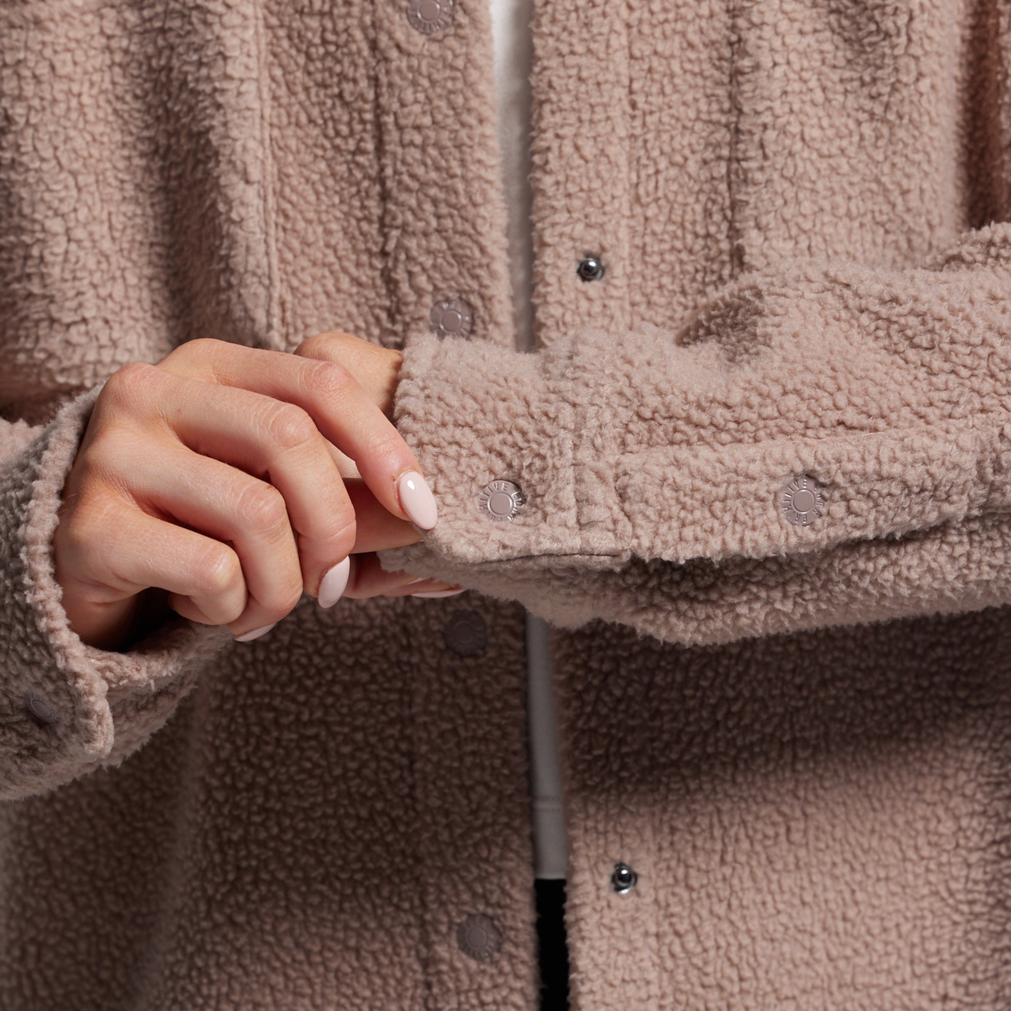 *Forpöntun* Between the Lines Fleece Jacket - Java