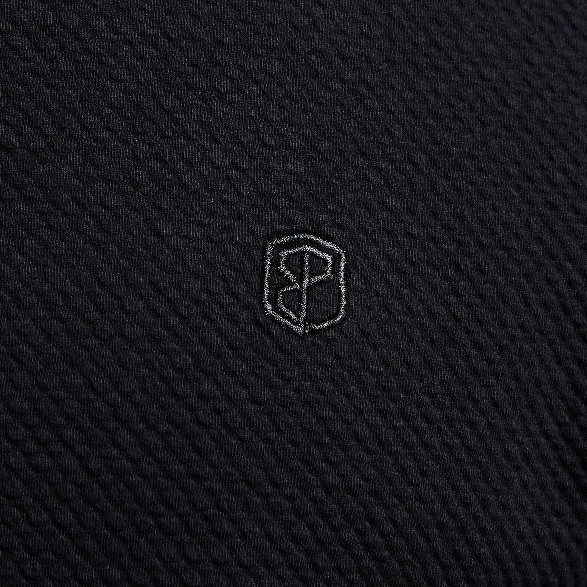 *Forpöntun* Women's Cloud Hoodie - Black