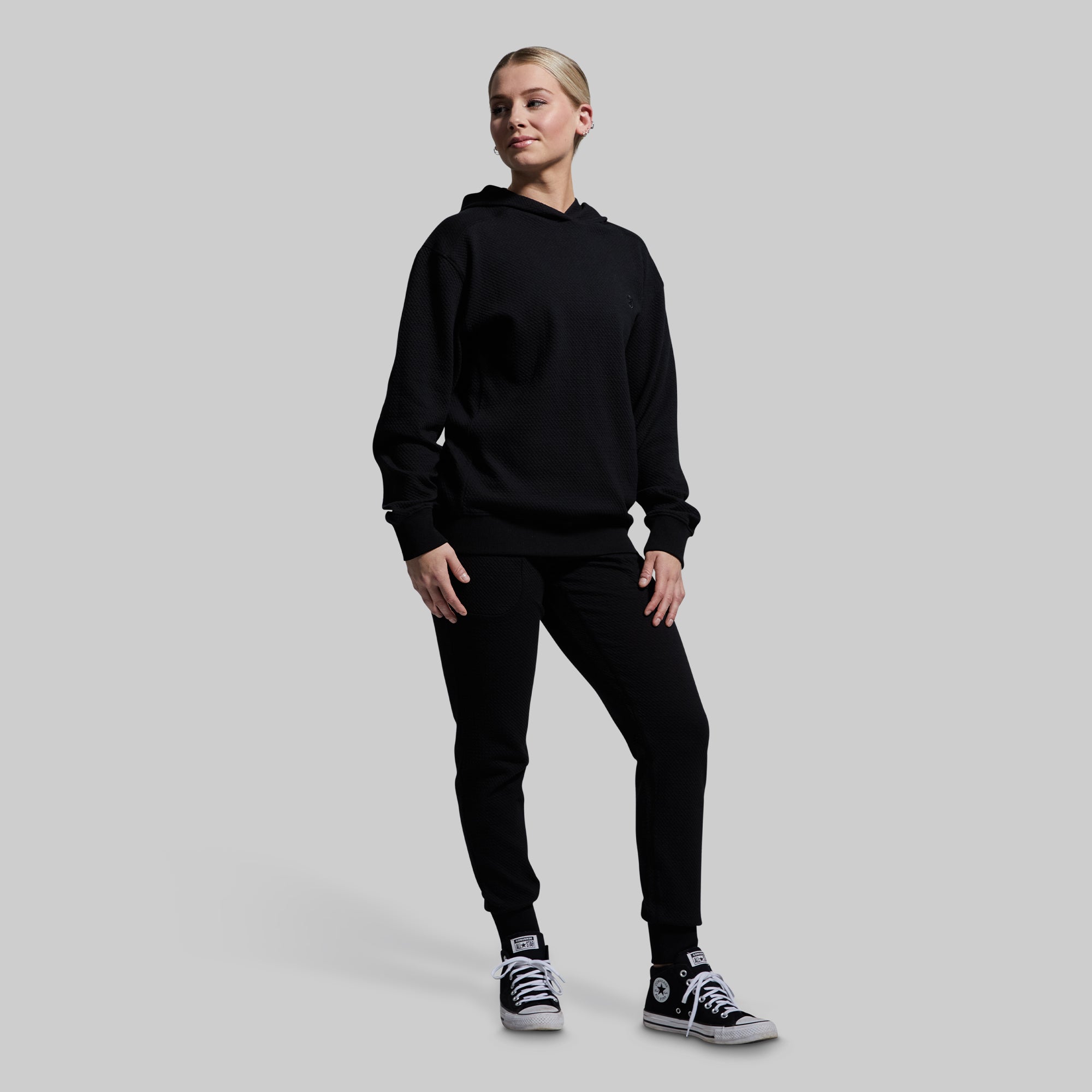 *Forpöntun* Women's Cloud Hoodie - Black