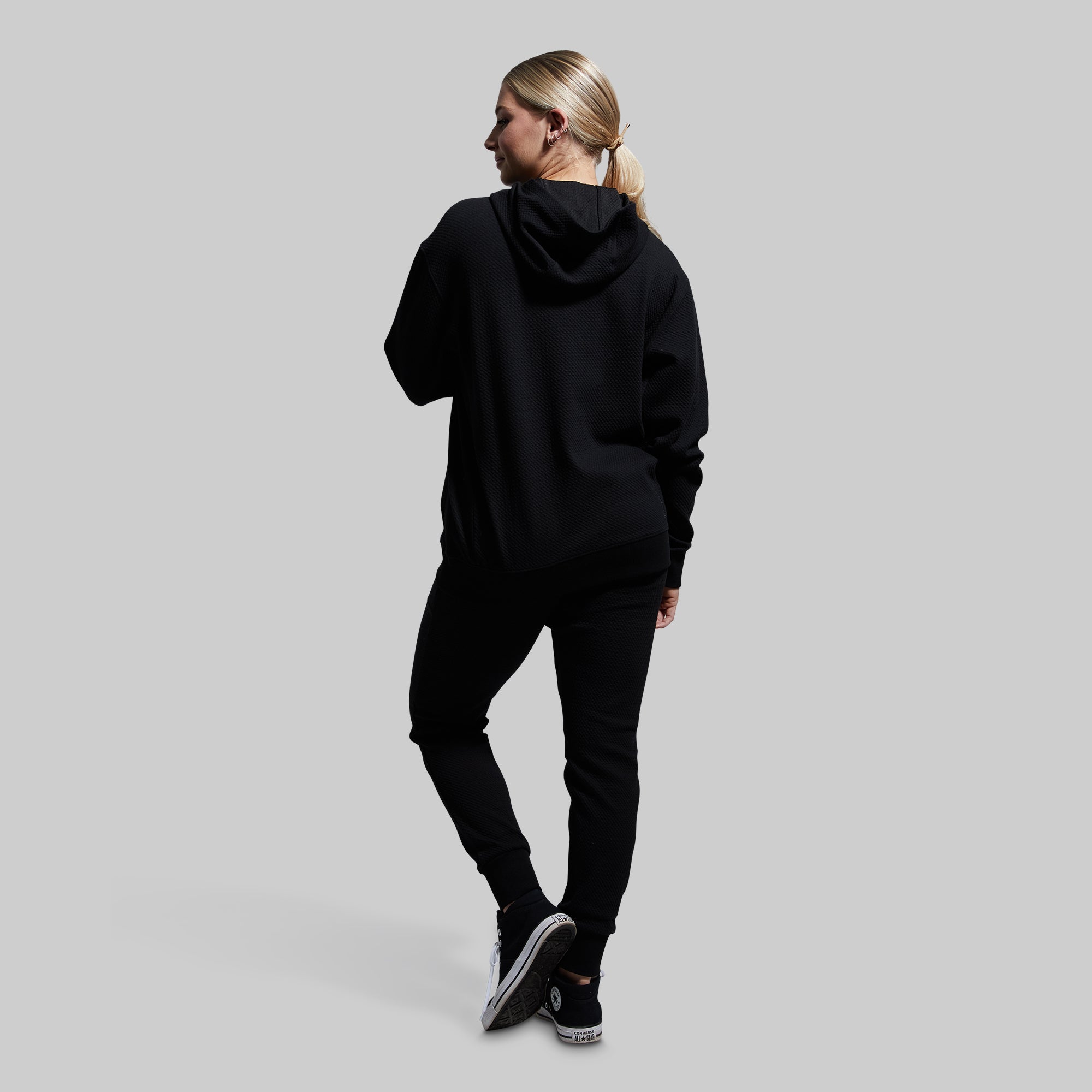 *Forpöntun* Women's Cloud Hoodie - Black