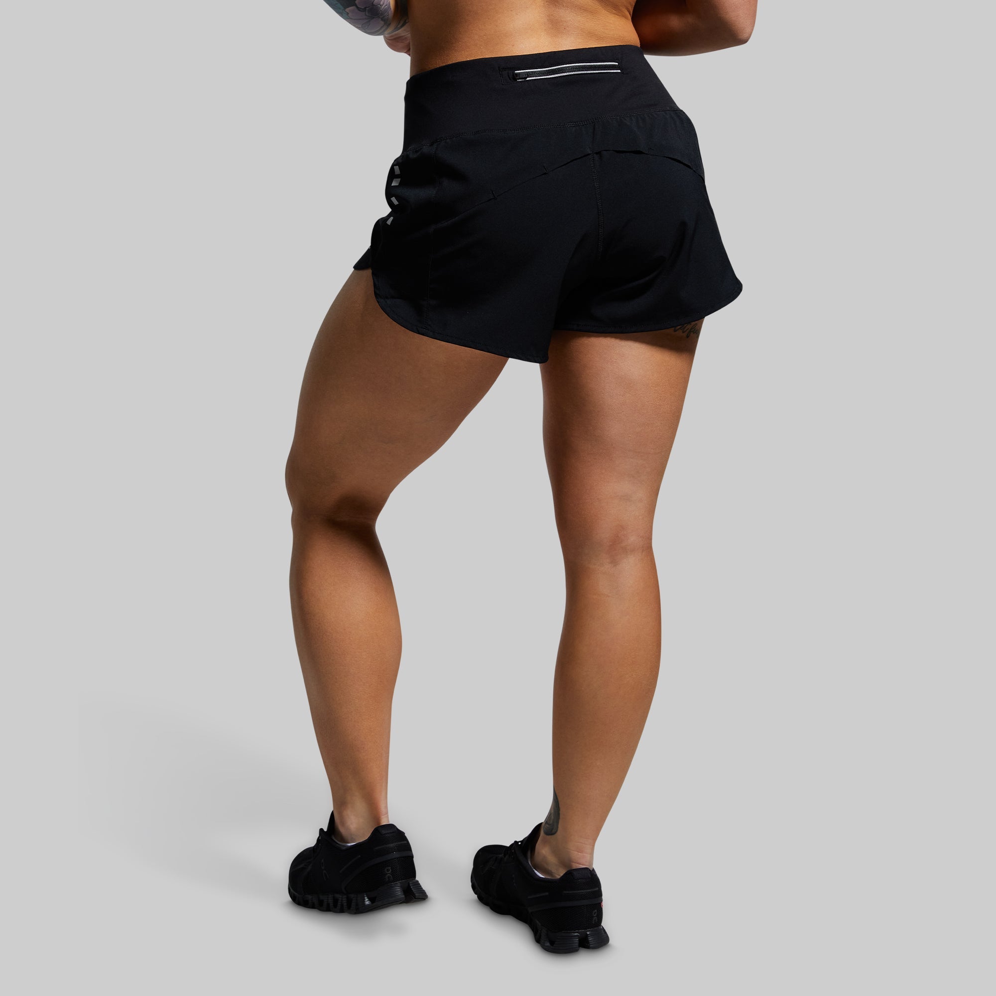 *Forpöntun* Women's Endurance Short - Black