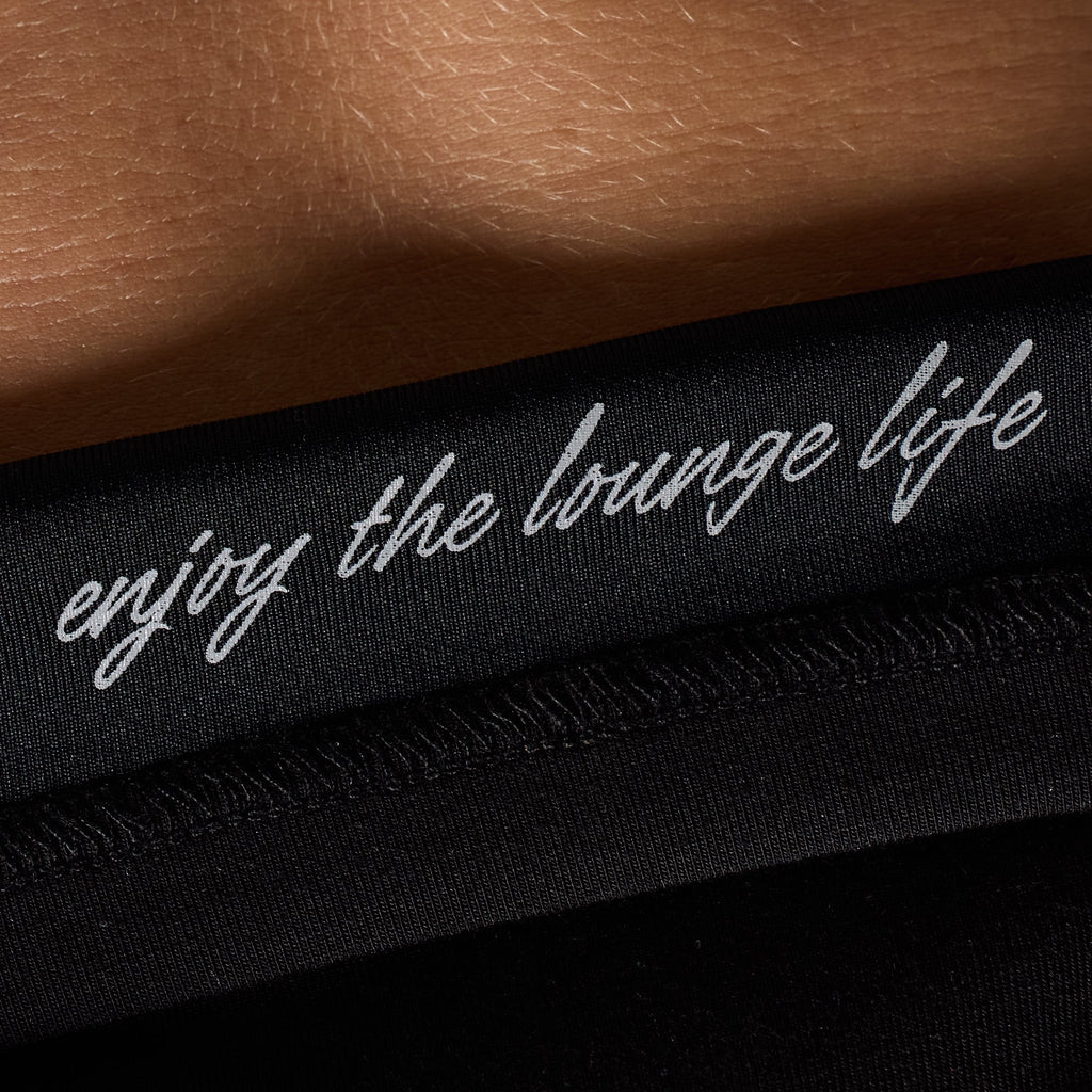 *Forpöntun* Lounge Lux Cropped Pullover - Black