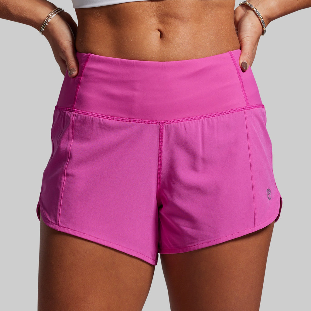 *Forpöntun* Women's Endurance Short - Fuchsia