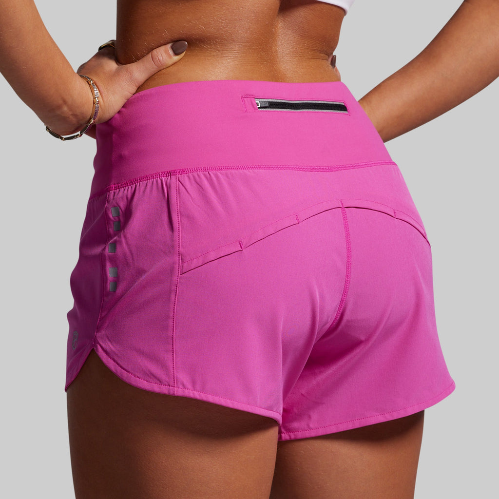 *Forpöntun* Women's Endurance Short - Fuchsia