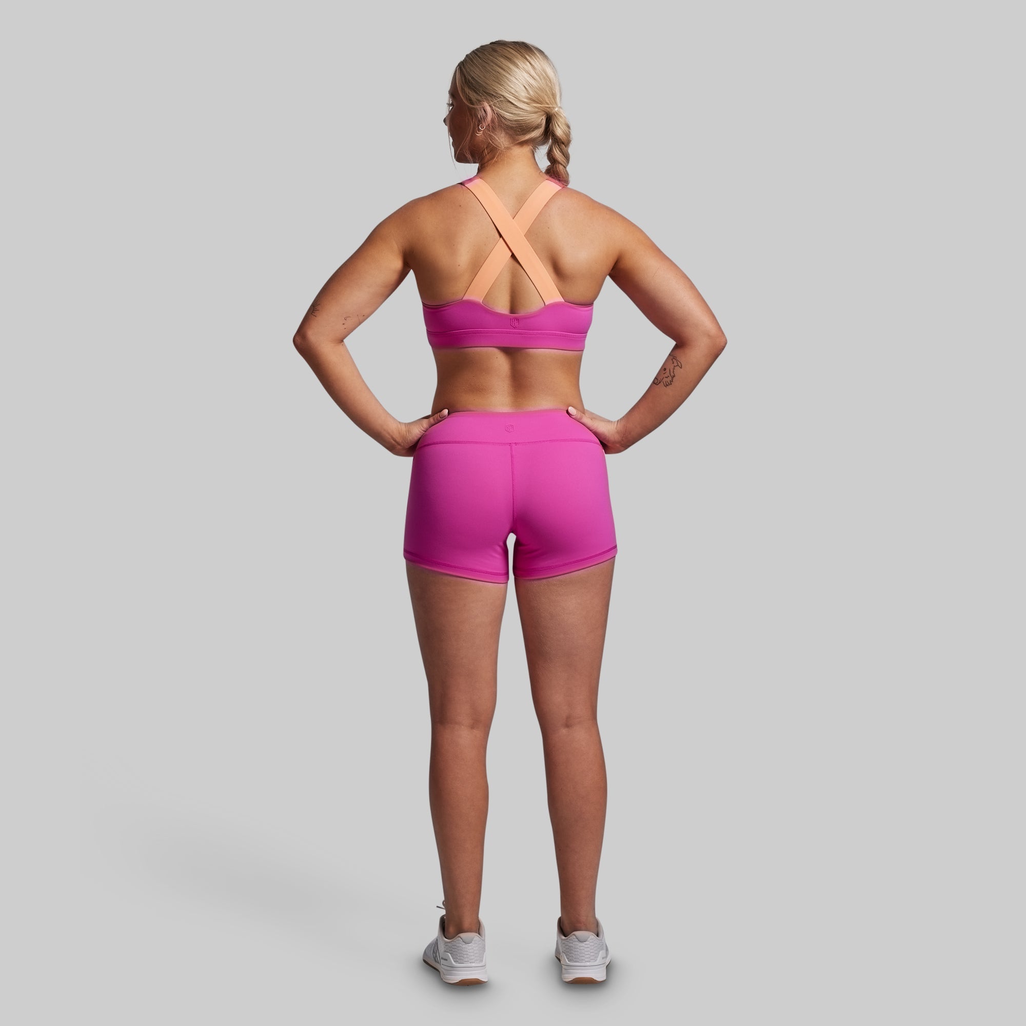 *Forpöntun* Your Essential Sports Bra - Fuchsia
