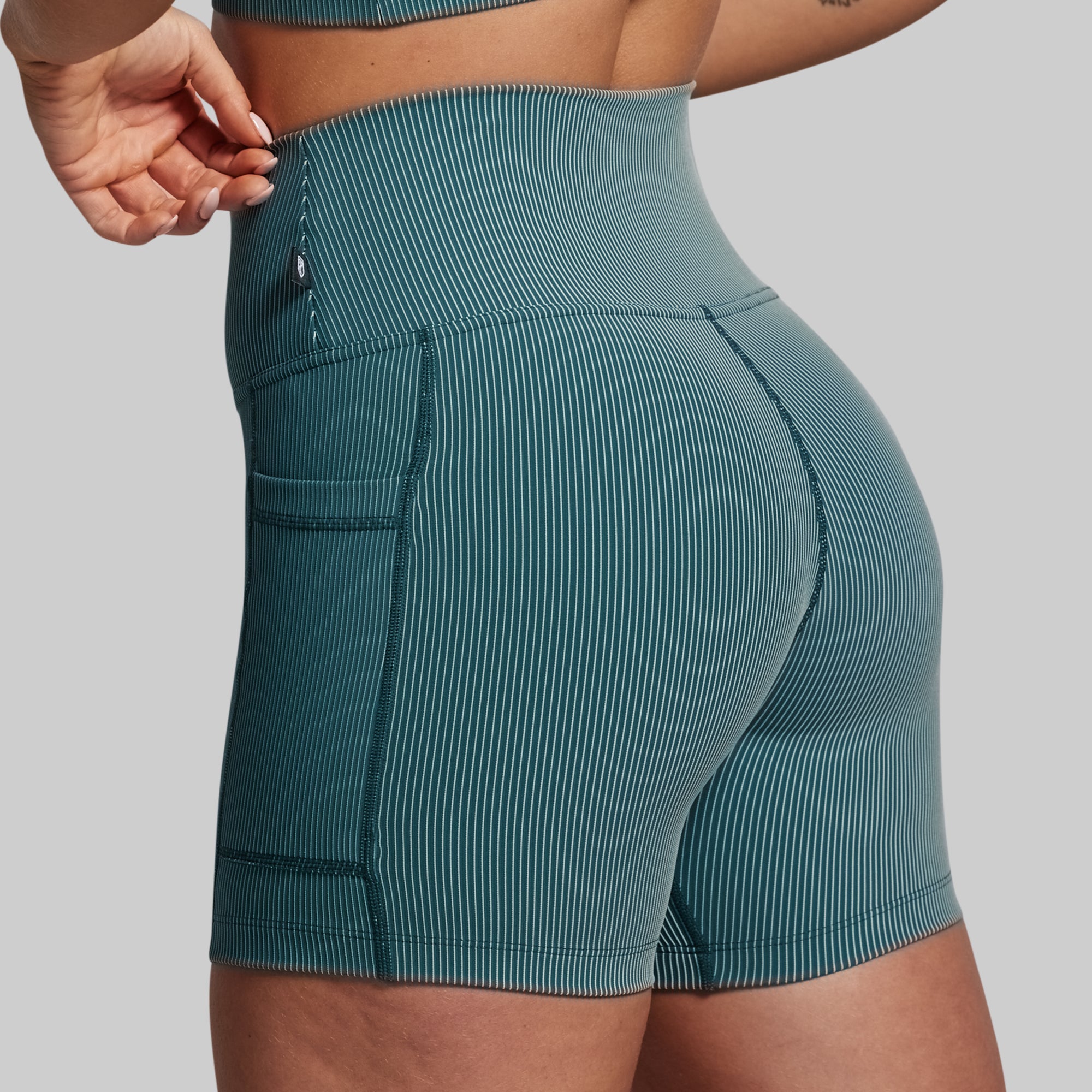 *Forpöntun* All or Nothing Short - Aegean Prism