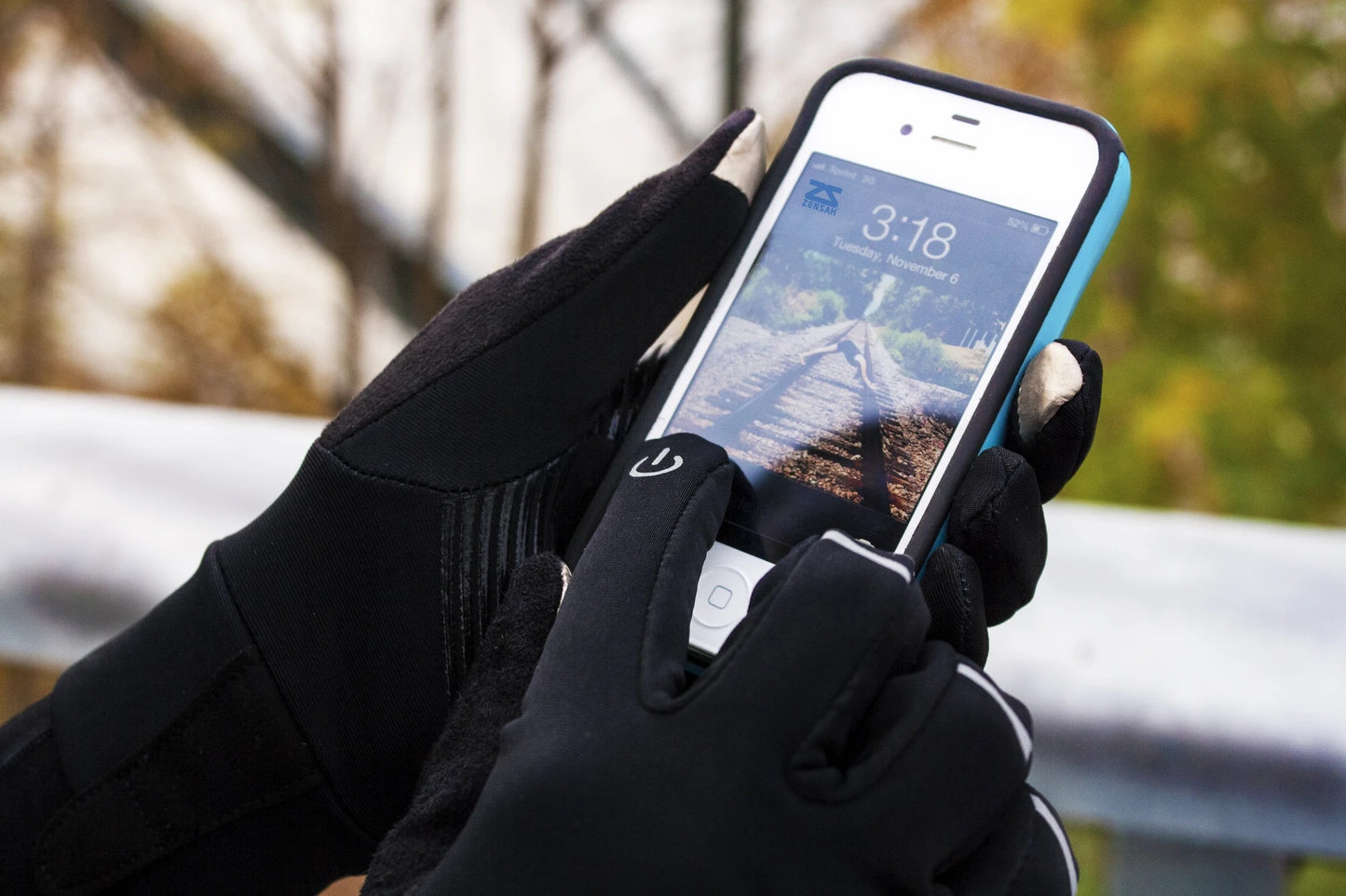 Smart Running Gloves